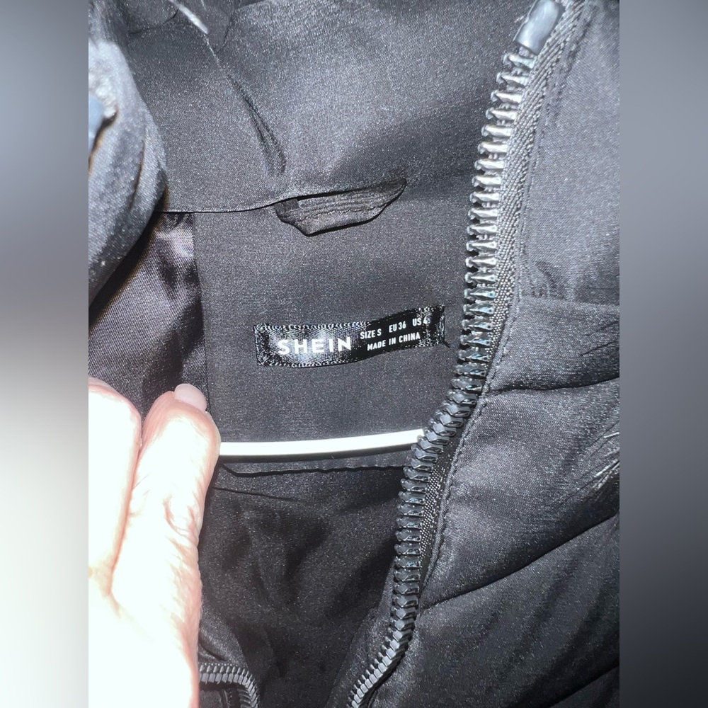 SHEIN Black Quilted Jacket with Two Way Zipper - Picture 8 of 8